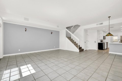 Townhouse in Jupiter, Florida 3 bedrooms, 149.67 sq.m. № 2086477 - photo 6