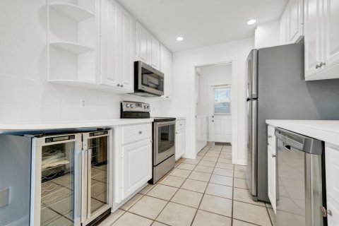 Townhouse in Jupiter, Florida 3 bedrooms, 149.67 sq.m. № 2086477 - photo 13