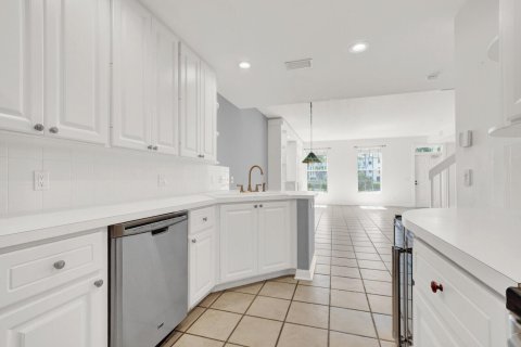 Townhouse in Jupiter, Florida 3 bedrooms, 149.67 sq.m. № 2086477 - photo 12