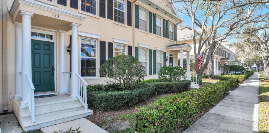 Townhouse in Jupiter, Florida 3 bedrooms, 149.67 sq.m. № 2086477