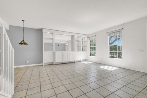 Townhouse in Jupiter, Florida 3 bedrooms, 149.67 sq.m. № 2086477 - photo 4