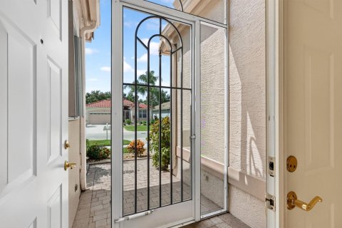 House in Port St. Lucie, Florida 2 bedrooms, 191.01 sq.m. № 2327534 - photo 3
