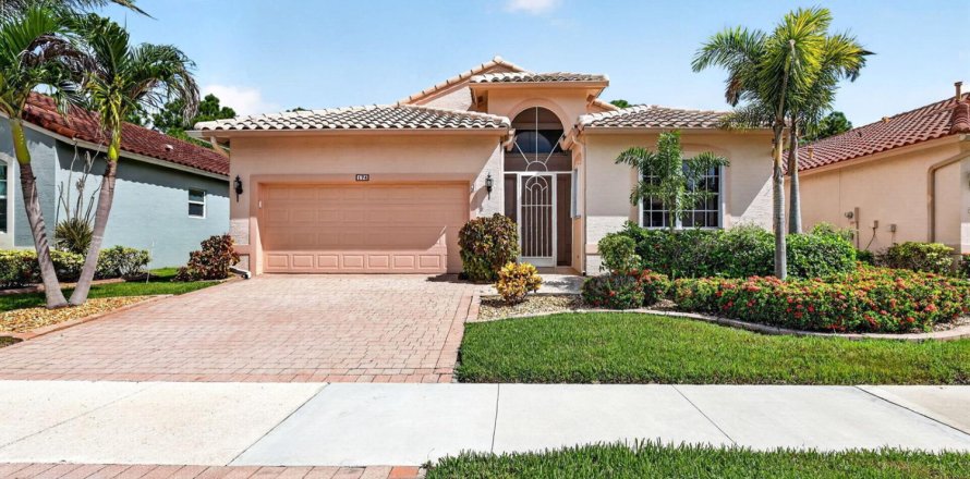 House in Port St. Lucie, Florida 2 bedrooms, 191.01 sq.m. № 2327534
