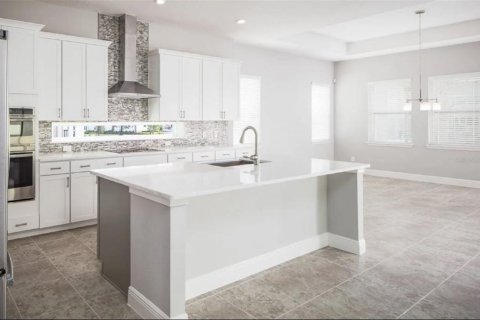 House in Orlando, Florida 4 bedrooms, 274.25 sq.m. № 1832785 - photo 3