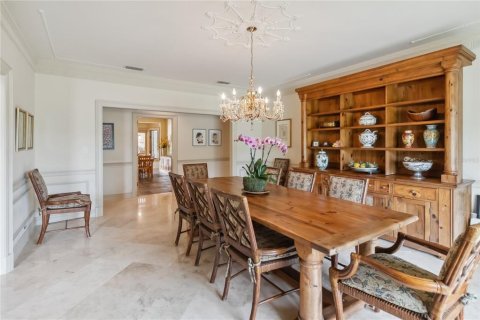 Villa ou maison à vendre à Orlando, Floride: 4 chambres, 393.91 m2 № 1774098 - photo 28