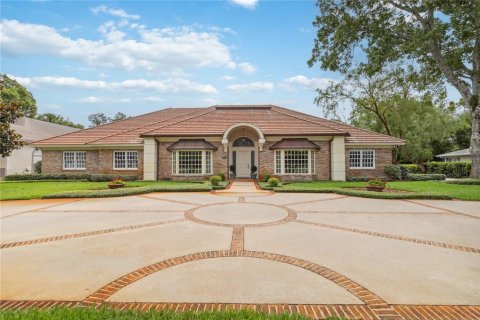 Villa ou maison à vendre à Orlando, Floride: 4 chambres, 393.91 m2 № 1774098 - photo 1