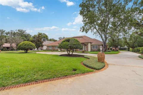 Villa ou maison à vendre à Orlando, Floride: 4 chambres, 393.91 m2 № 1774098 - photo 17