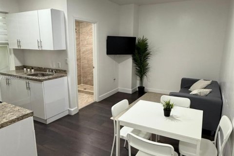 Propiedad comercial en venta en Miami, Florida № 2028155 - foto 14
