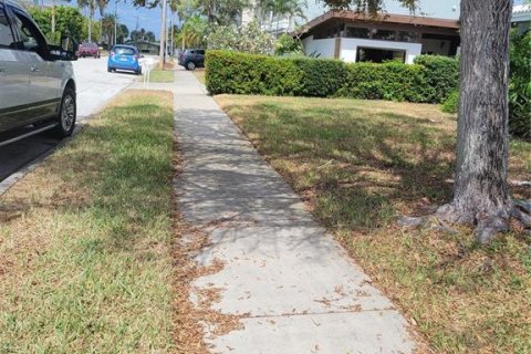 House in Madeira Beach, Florida 3 bedrooms, 145.3 sq.m. № 707167 - photo 21