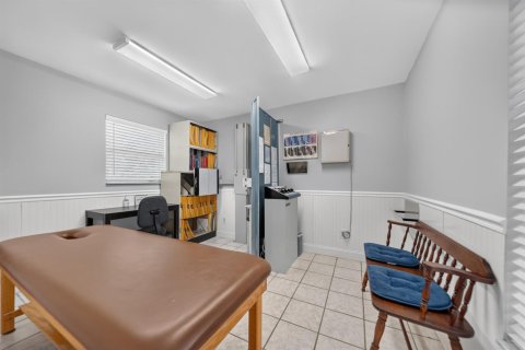 Commercial property in Stuart, Florida № 2353161 - photo 26