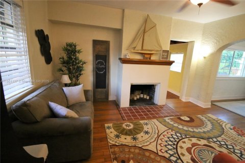 Casa en venta en Fort Lauderdale, Florida, 3 dormitorios, 183.02 m2 № 1685851 - foto 5