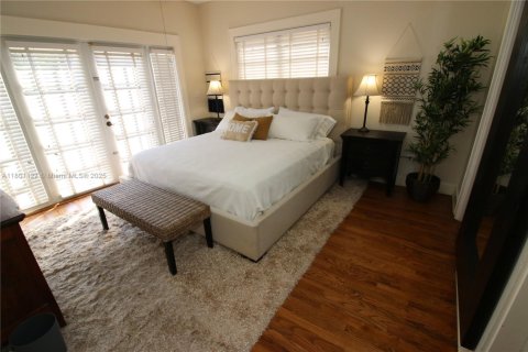 Casa en venta en Fort Lauderdale, Florida, 3 dormitorios, 183.02 m2 № 1685851 - foto 13