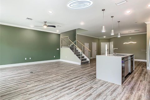 Adosado en venta en Davenport, Florida, 3 dormitorios, 208.57 m2 № 1777262 - foto 11