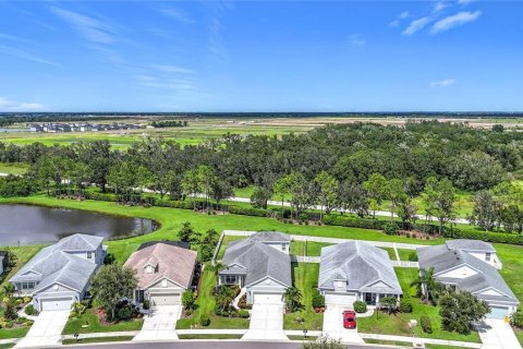House in Parrish, Florida 4 bedrooms, 231.88 sq.m. № 1856259 - photo 6