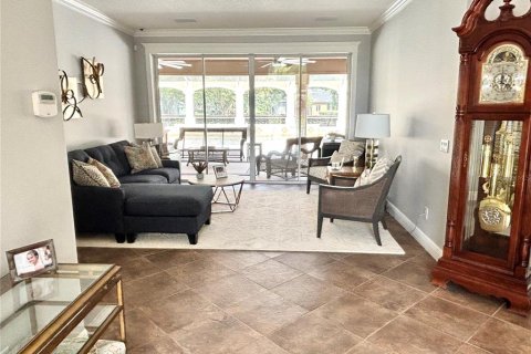 House in DeLand, Florida 6 bedrooms, 400.87 sq.m. № 2317443 - photo 5