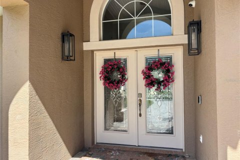 House in DeLand, Florida 6 bedrooms, 400.87 sq.m. № 2317443 - photo 4