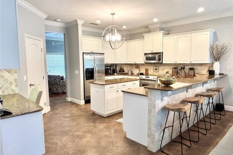 House in DeLand, Florida 6 bedrooms, 400.87 sq.m. № 2317443 - photo 11
