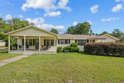 House in Branford, Florida 3 bedrooms, 134.52 sq.m. № 1778717 - photo 1
