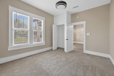 House in Tampa, Florida 3 bedrooms, 124.12 sq.m. № 1801695 - photo 25