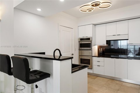 Condominio en alquiler en Hollywood, Florida, 2 dormitorios, 161 m2 № 2044736 - foto 10