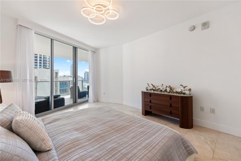 Condominio en alquiler en Hollywood, Florida, 2 dormitorios, 161 m2 № 2044736 - foto 23