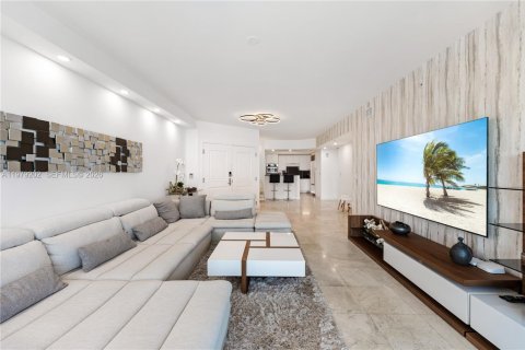 Condominio en alquiler en Hollywood, Florida, 2 dormitorios, 161 m2 № 2044736 - foto 5