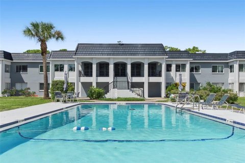 Condo in Saint Petersburg, Florida, 1 bedroom  № 2377905 - photo 6
