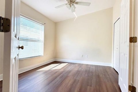 Villa ou maison à louer à Gibsonton, Floride: 3 chambres, 137.68 m2 № 2341616 - photo 3