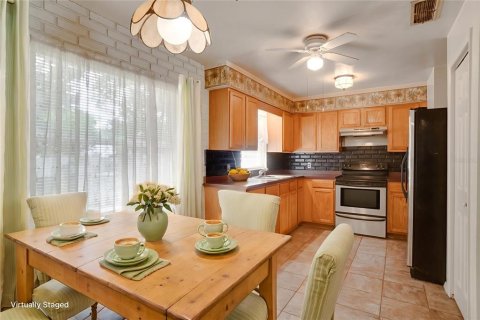 House in DeLand, Florida 3 bedrooms, 113.53 sq.m. № 1824747 - photo 4