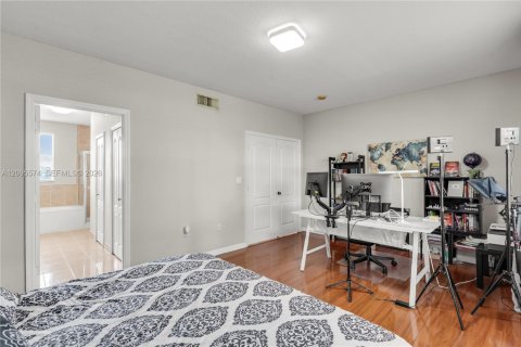 Touwnhouse à vendre à Pembroke Pines, Floride: 3 chambres, 153.94 m2 № 2385216 - photo 23