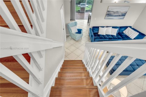 Touwnhouse à vendre à Pembroke Pines, Floride: 3 chambres, 153.94 m2 № 2385216 - photo 15