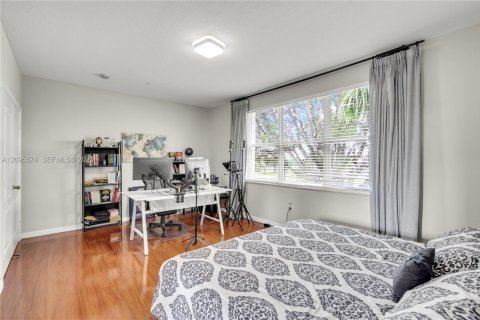 Touwnhouse à vendre à Pembroke Pines, Floride: 3 chambres, 153.94 m2 № 2385216 - photo 22