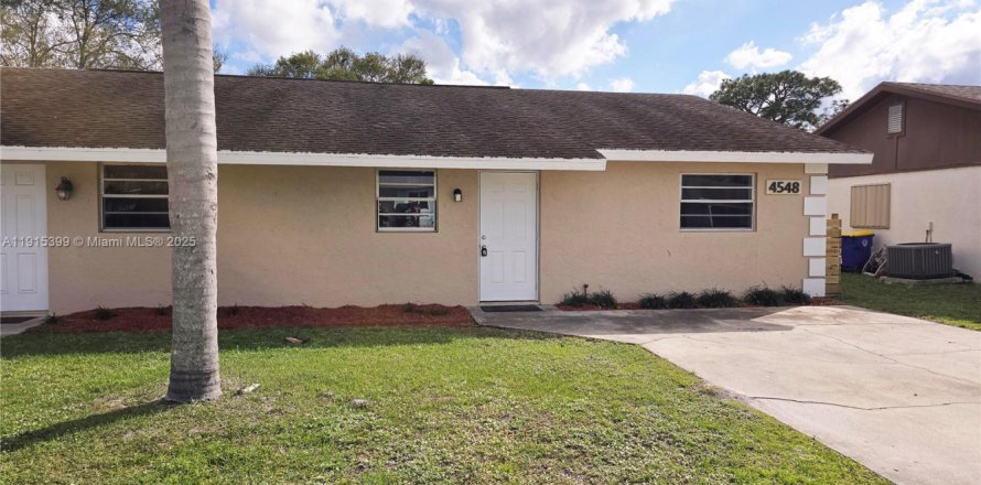 Casa en Stuart, Florida 3 dormitorios, 99.68 m2 № 2016384