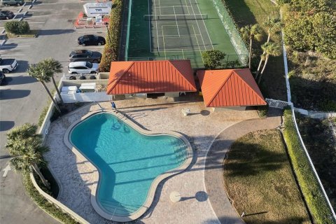 Condo in Clearwater, Florida, 2 bedrooms  № 977225 - photo 13
