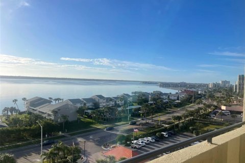 Condo in Clearwater, Florida, 2 bedrooms  № 977225 - photo 4