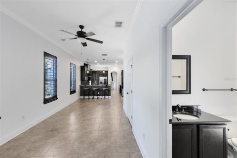 Casa en venta en Orlando, Florida, 5 dormitorios, 371.7 m2 № 1793012 - foto 9