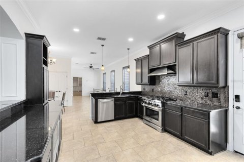 Casa en venta en Orlando, Florida, 5 dormitorios, 371.7 m2 № 1793012 - foto 6