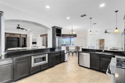 Casa en venta en Orlando, Florida, 5 dormitorios, 371.7 m2 № 1793012 - foto 7
