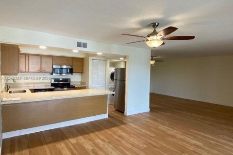 Condo in Fort Lauderdale, Florida, 2 bedrooms № 2086622