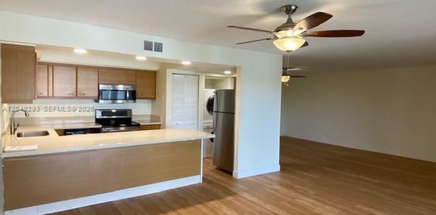 Condo in Fort Lauderdale, Florida, 2 bedrooms  № 2086622
