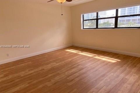 Condo in Fort Lauderdale, Florida, 2 bedrooms  № 2086622 - photo 5