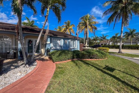 Casa en venta en Miami, Florida, 4 dormitorios, 181.44 m2 № 1483040 - foto 6