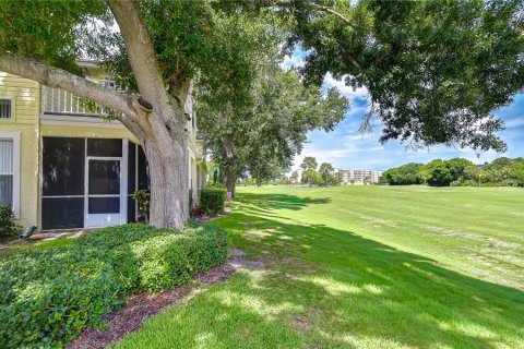 Townhouse in Largo, Florida 4 bedrooms, 170.38 sq.m. № 2166806 - photo 13