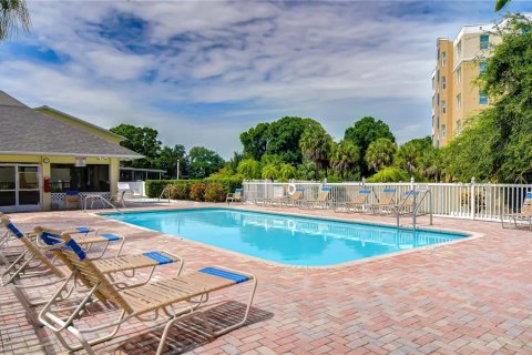 Townhouse in Largo, Florida 4 bedrooms, 170.38 sq.m. № 2166806 - photo 21