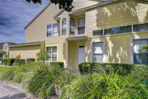 Townhouse in Largo, Florida 4 bedrooms, 170.38 sq.m. № 2166806 - photo 11