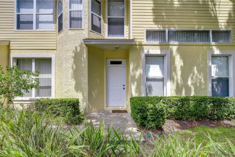 Townhouse in Largo, Florida 4 bedrooms, 170.38 sq.m. № 2166806 - photo 12