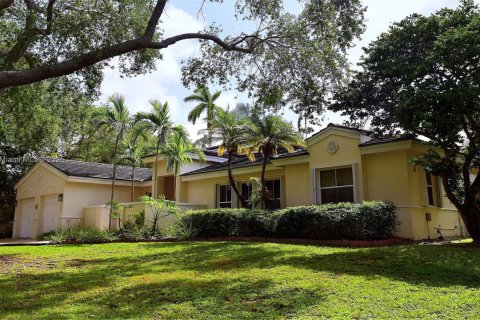 Villa ou maison à vendre à Palmetto Bay, Floride: 4 chambres, 231.33 m2 № 1965548 - photo 3