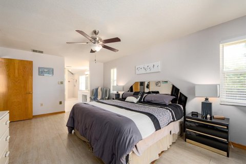 Villa ou maison à vendre à Palm Harbor, Floride: 4 chambres, 241.55 m2 № 2150345 - photo 22
