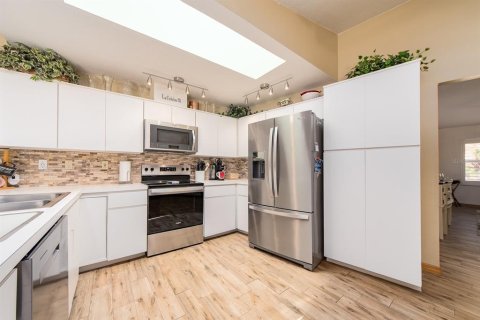 Villa ou maison à vendre à Palm Harbor, Floride: 4 chambres, 241.55 m2 № 2150345 - photo 15