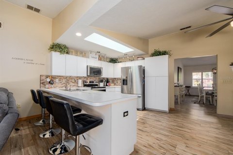 Villa ou maison à vendre à Palm Harbor, Floride: 4 chambres, 241.55 m2 № 2150345 - photo 17
